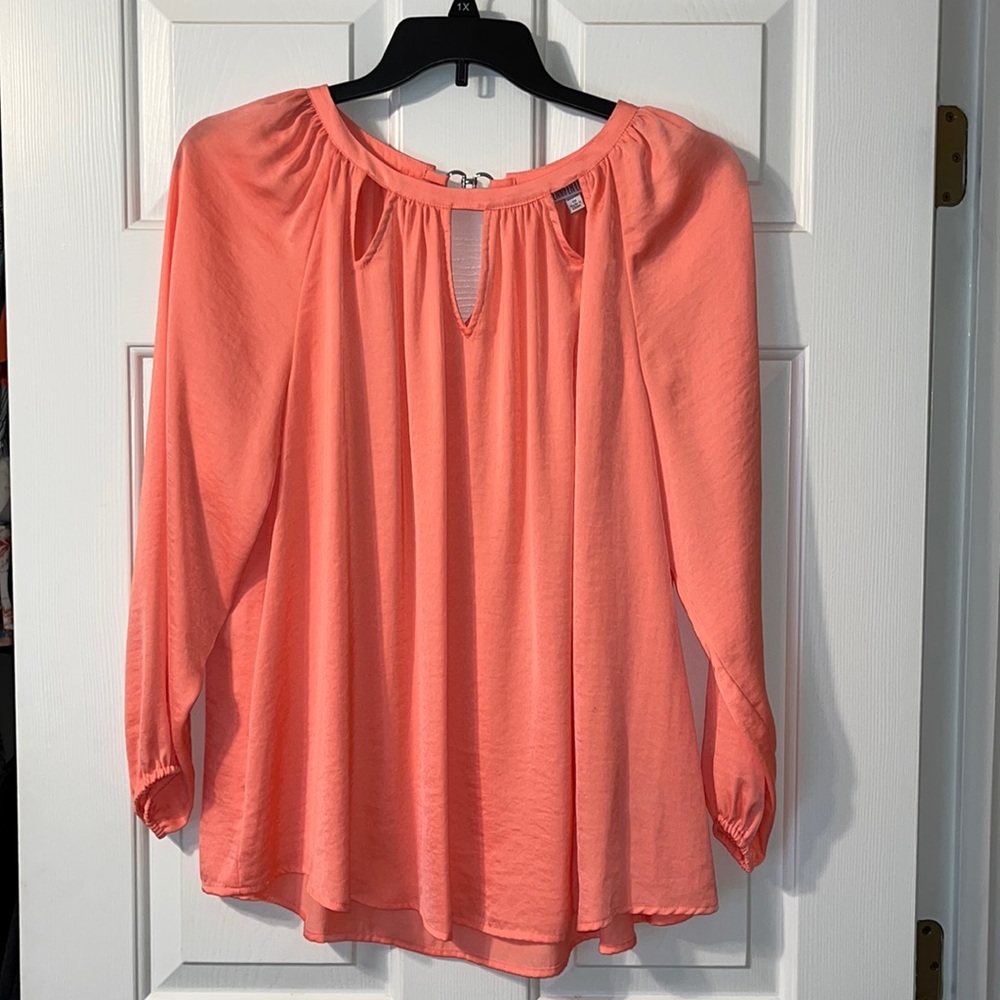 Jennifer Lopez blouse